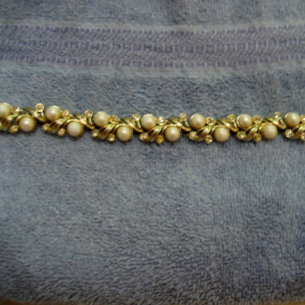 VINTAGE SARAH COVENTRY "ROYAL BALLET" BRACELET 1949-65